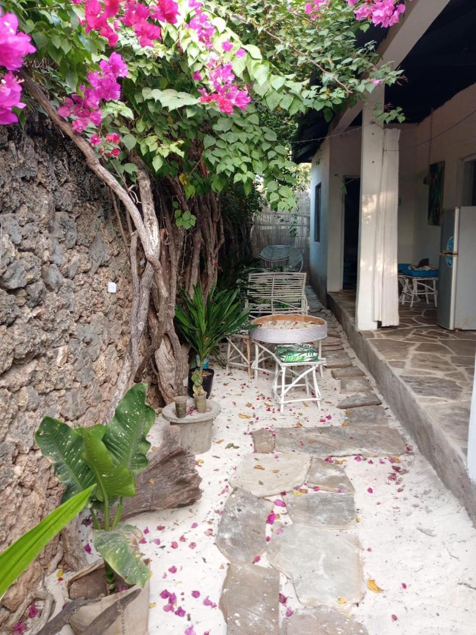 Sunny Garden Rooms Watamu Eksteriør billede